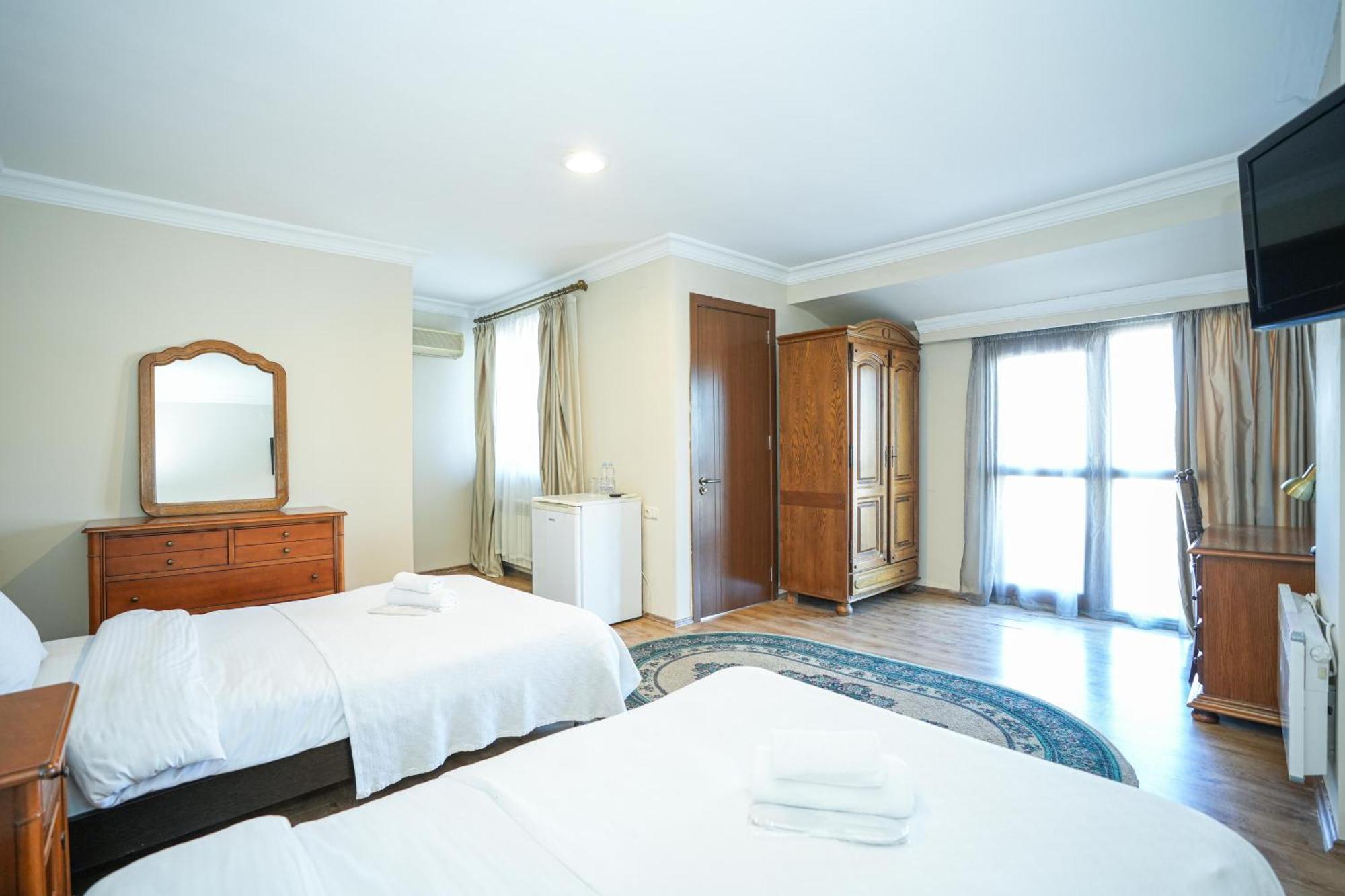 Beaumonde Hotel ティビリシ エクステリア 写真