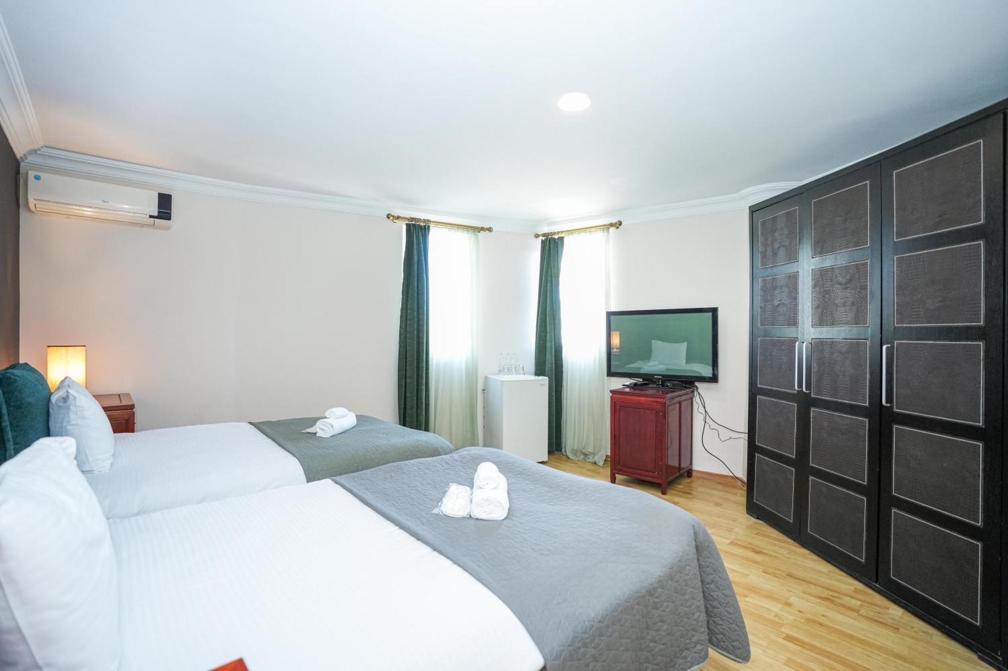 Beaumonde Hotel ティビリシ エクステリア 写真